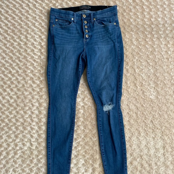 Torrid Bombshell Women 12S Skinny High Rise Distressed Jeans - Picture 4 of 8